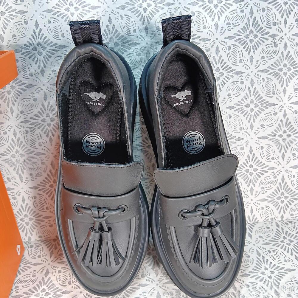 Rocket Dog Black  Harperse PLATFORM LOAFERS. Size 8 BNIB